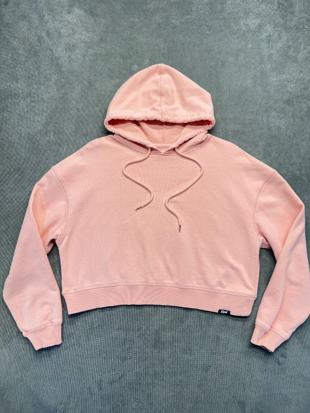 LGND Premium Collection Cropped Hoodie Women’s Small Pink Minimalist Pullover